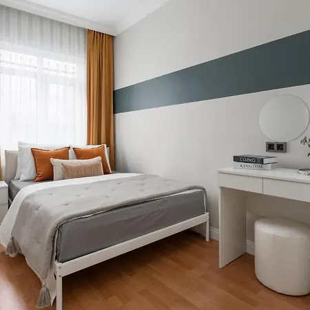Daire Elegant 2br - Balcony - Near Metro - şişli İstanbul